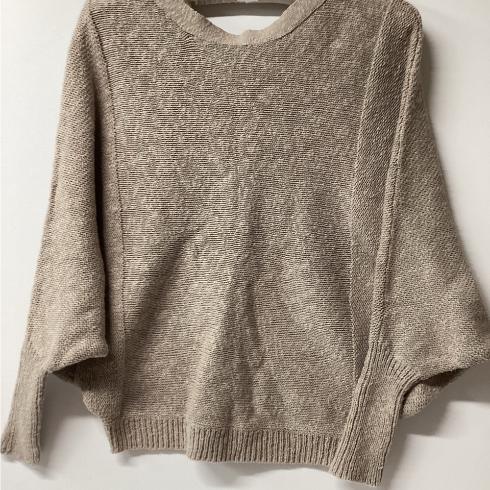 Elegant Beige Women's Crew Neck Sweater